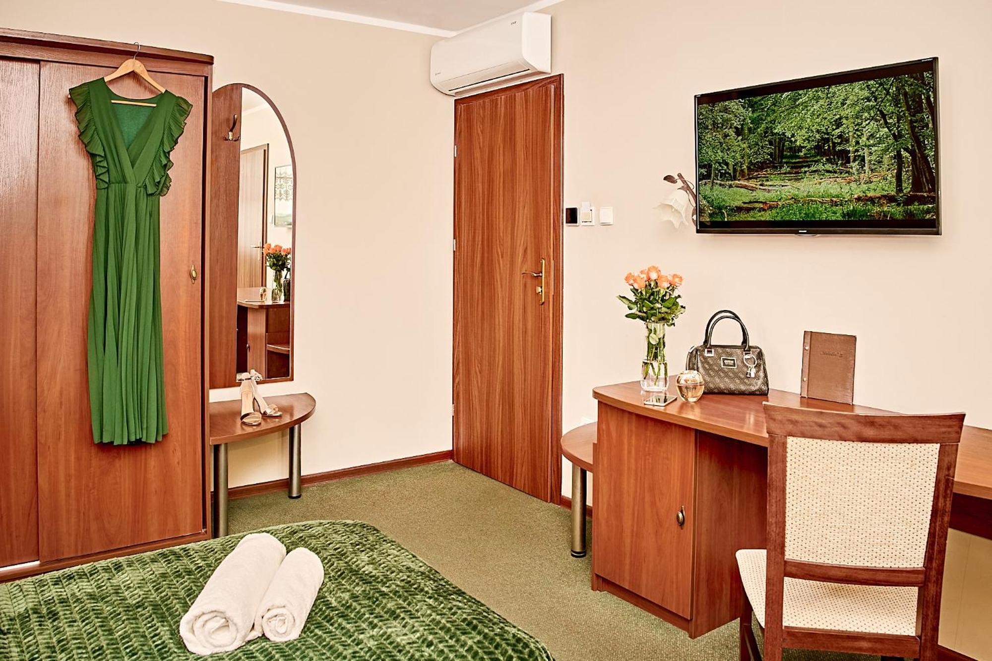 Hotel Melodia *** Buk  Dış mekan fotoğraf